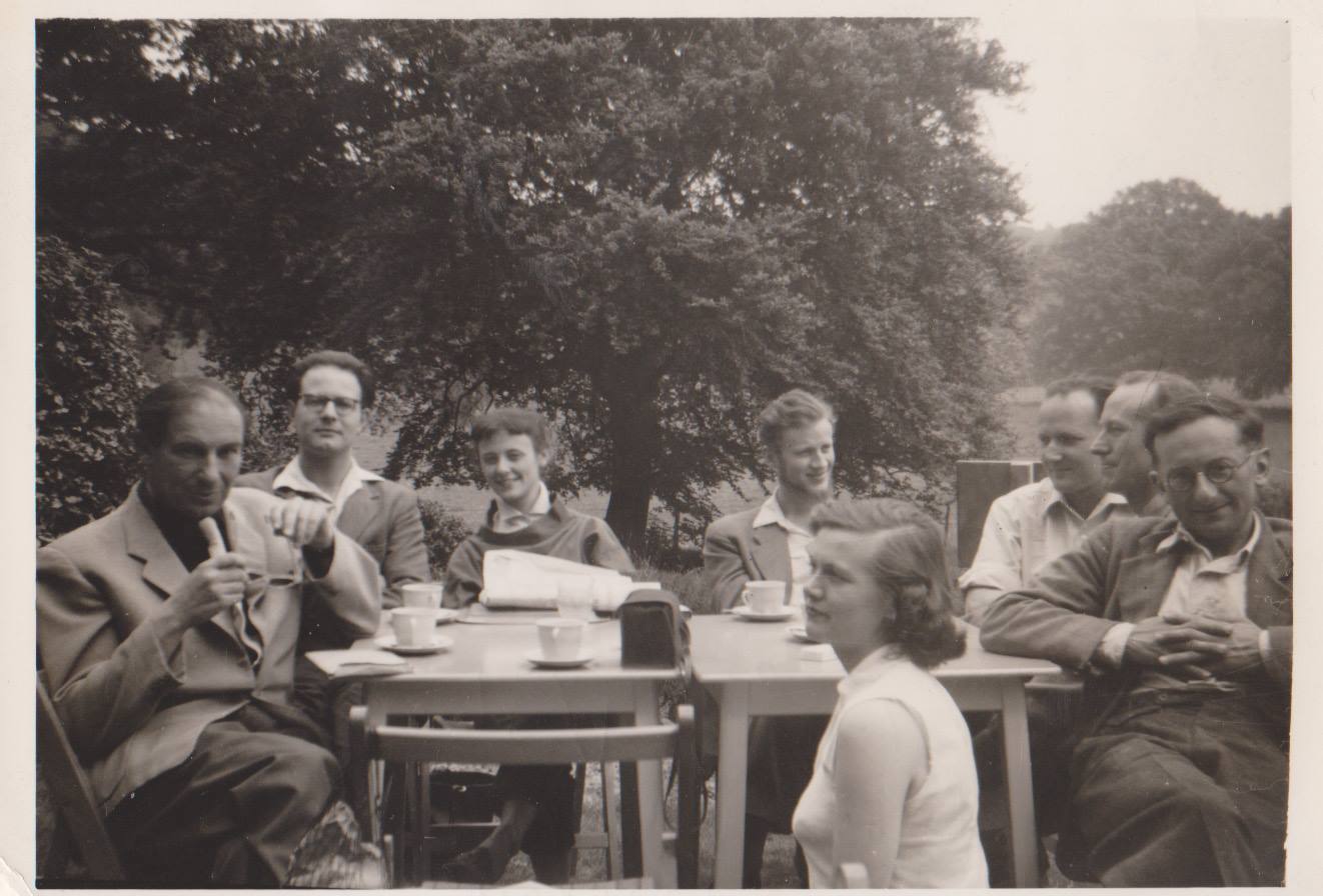 Libertarian group called the London "Bridge Circle" outing 1956. Alfred Reynolds, Sid Parker, Margaret Hayhurst. Danish Students, Joerg, Bill Croft, ? Valarie Croft.